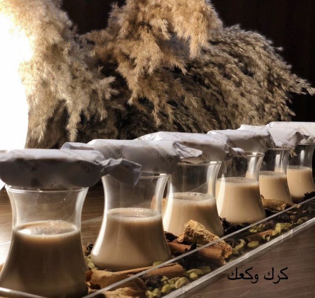المأكولات والمشروبات الخفيفه 