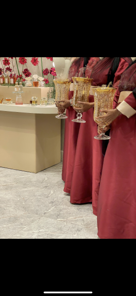 احمر🌹